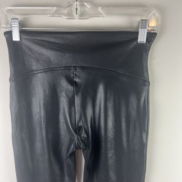 Spanx Faux Leather Midrise Pull On Leggings Size M Black Going Out - Picture 4 of 6